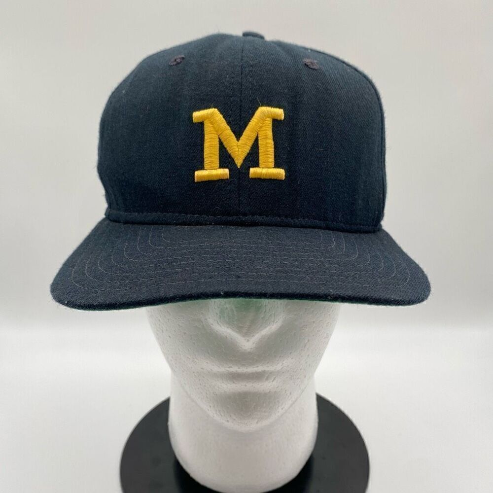 Vintage Men's New Era Michigan Wolverines Wool Fitted Hat Size 7 3/8